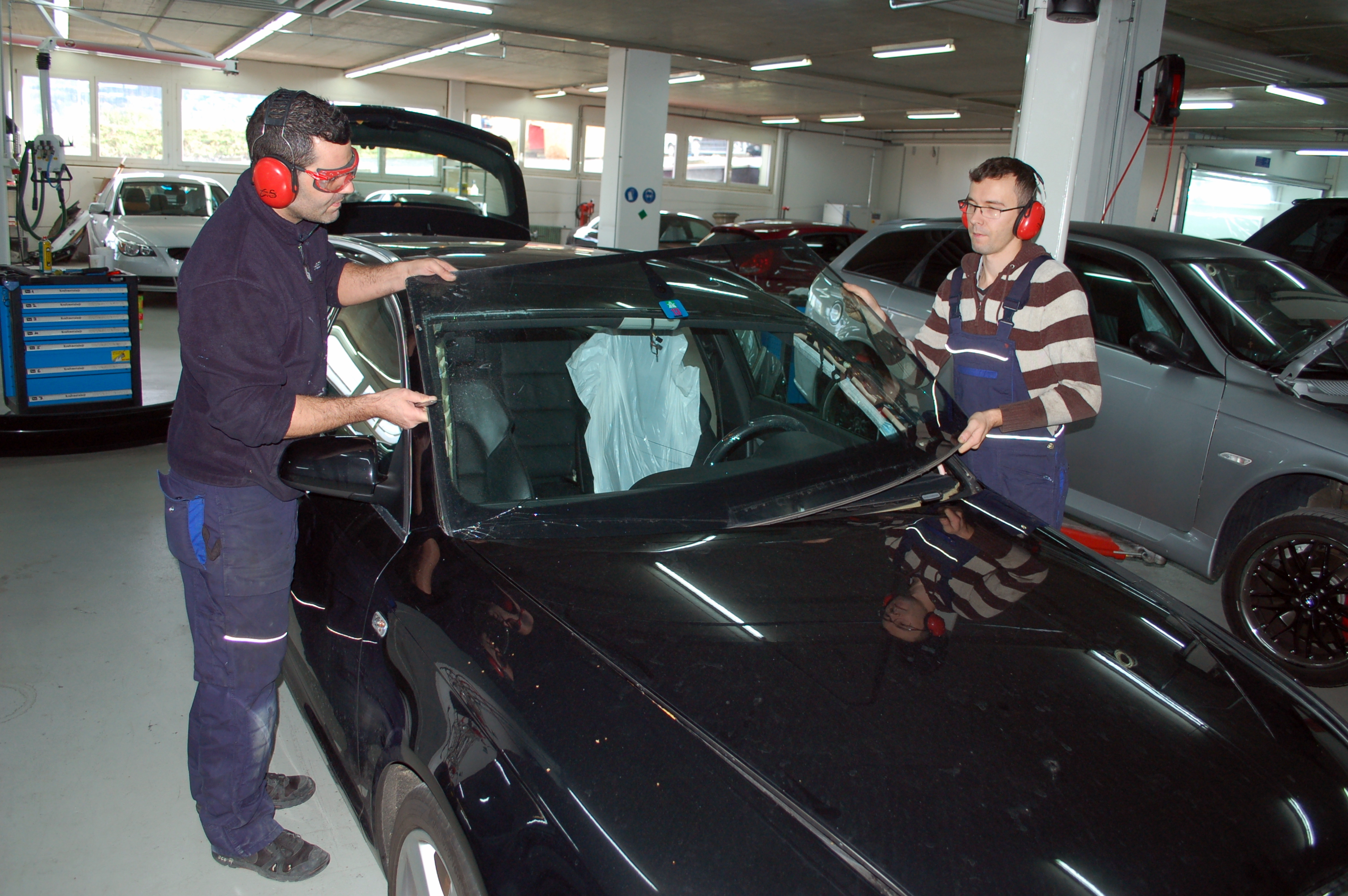 Scheibenersatz bei Autoglasglue